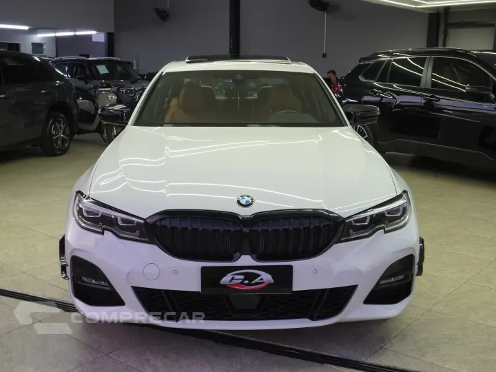 320i 2.0 16V TURBO GASOLINA M SPORT AUTOMÁTICO