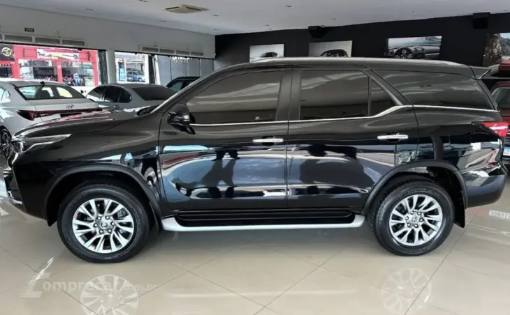 HILUX SW4 2.8 SRX 4X4 7 Lugares 16V Turbo Intercooler