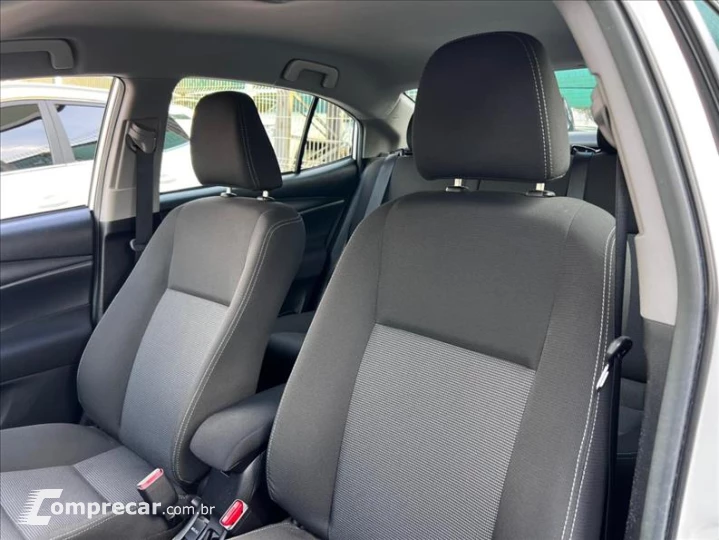 YARIS 1.5 16V Sedan XL Live