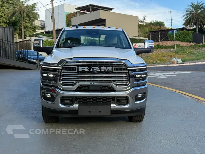 2500 6.7 I6 Turbo Laramie CD 4X4