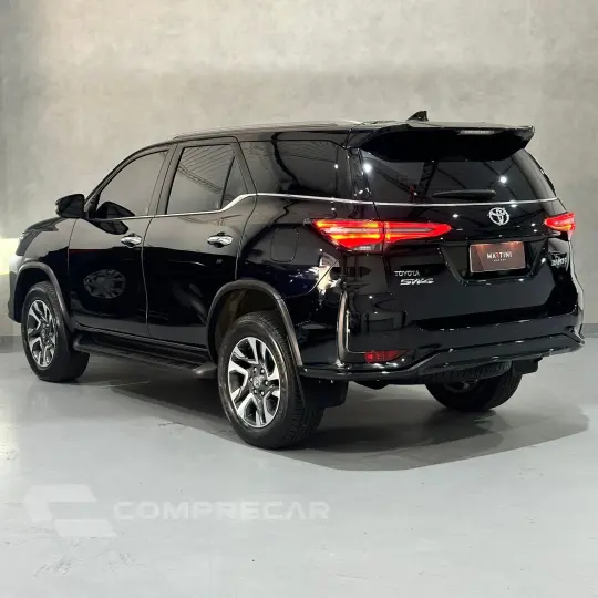 Hilux SW4 Diamond 2.8 TB 4x4 Die. Aut.