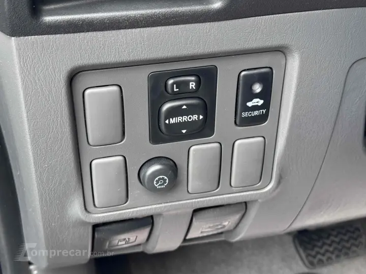 HILUX 3.0 SRV 4X4 CD 16V TURBO INTERCOOLER DIESEL 4P AUTOMÁT