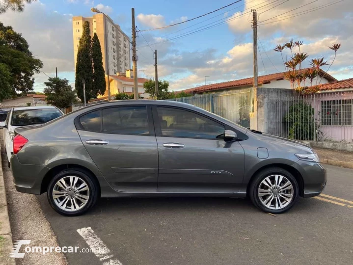 CITY 1.5 EX Sedan 16V