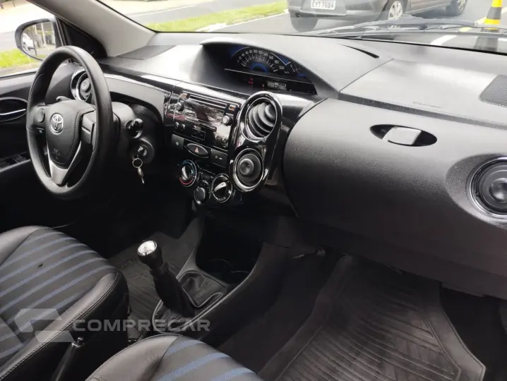 Etios Hatch 1.5 16V 4P FLEX XS