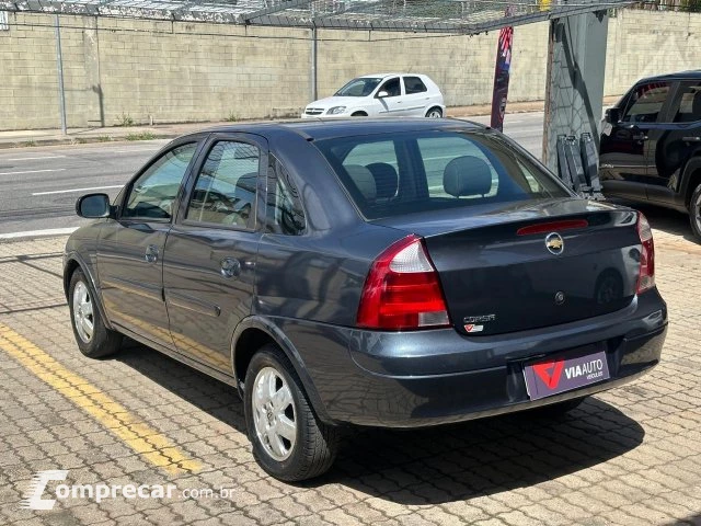 CORSA SEDAN - 1.4 MPFI PREMIUM SEDAN 8V 4P MANUAL