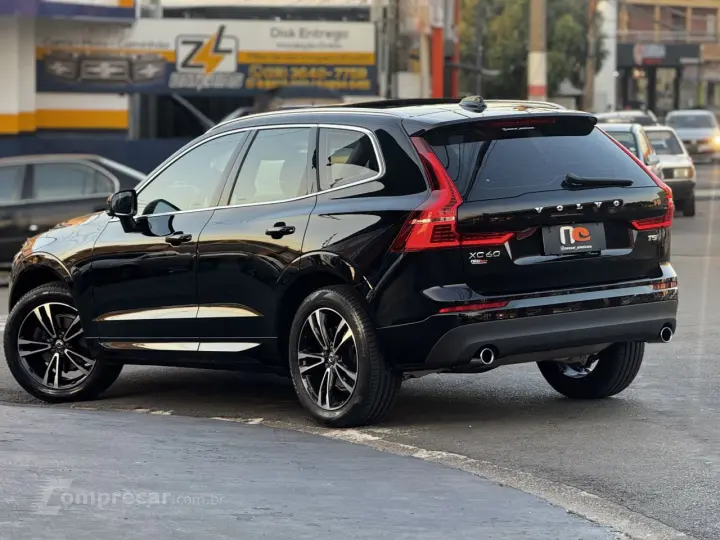 XC 60 T-5 MOMENTUM 2.0 254cv AWD 5p