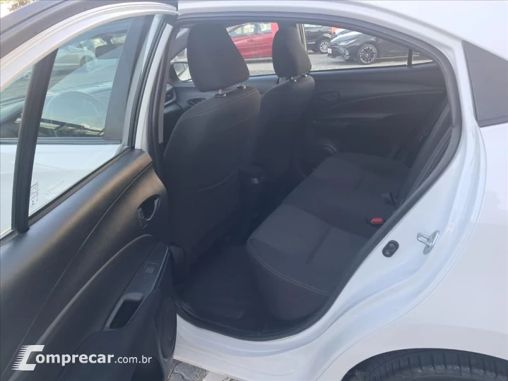 YARIS 1.5 16V FLEX SEDAN XL LIVE MULTIDRIVE