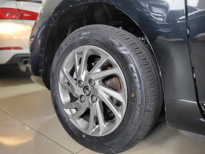YARIS XS Sedan 1.5 Flex 16V 4p Aut.