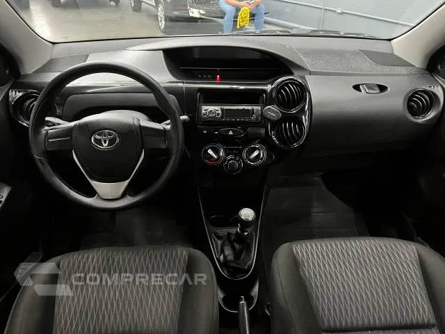 ETIOS SEDAN - 1.5 X SEDAN 16V 4P MANUAL