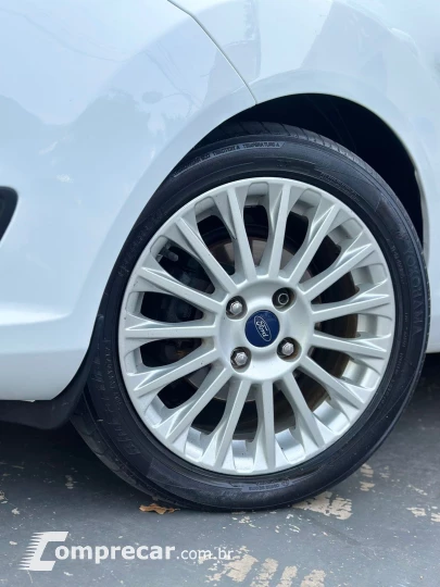 FIESTA 1.6 Titanium Hatch 16V