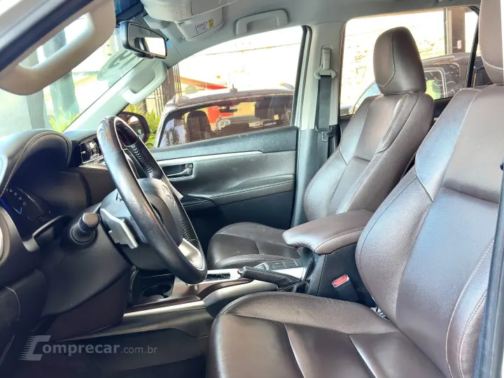 HILUX SW4 2.7 SRV 7 LUGARES 4X2 16V FLEX 4P AUTOMÁTICO