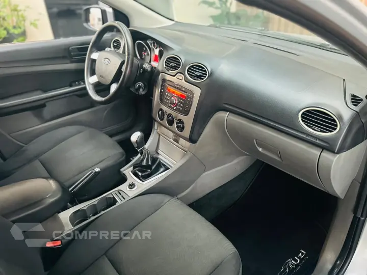 FOCUS 1.6 8V
