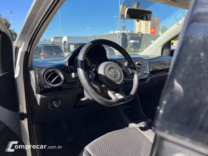 CROSS UP 1.0 MPI 12V FLEX 4P MANUAL
