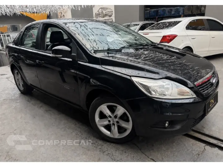 FOCUS 2.0 GHIA SEDAN 16V GASOLINA 4P AUTOMÁTICO
