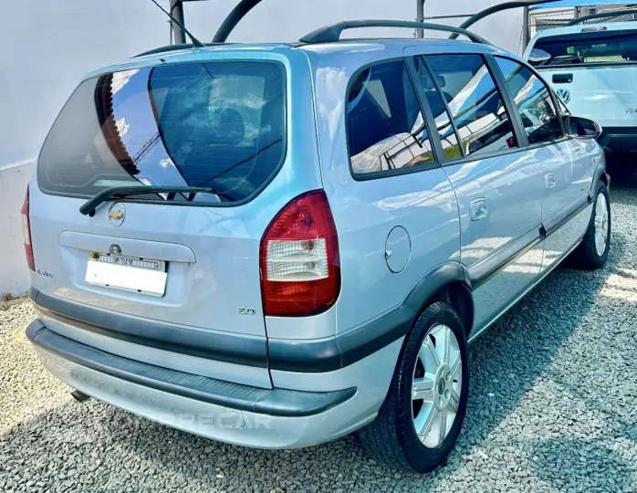 Zafira 2.0 4P FLEX ELEGANCE AUTOMÁTICO