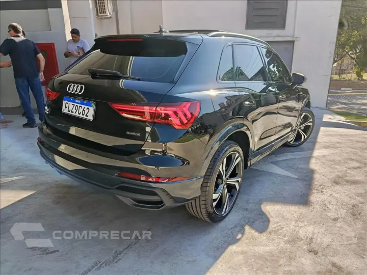 Q3 2.0 40 TFSI Performance Black Plus Quattro