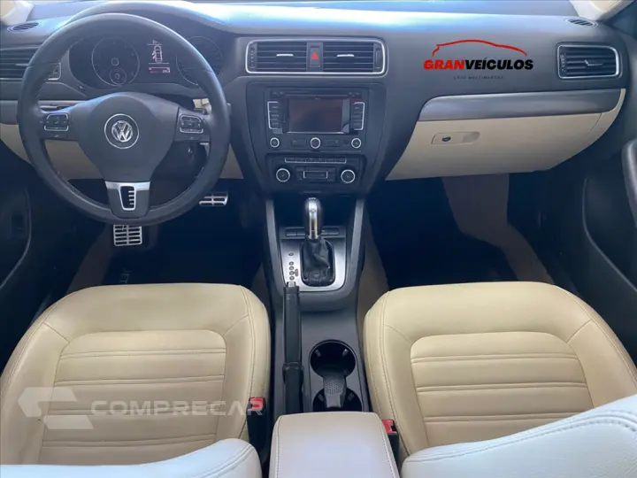 JETTA 2.0 TSI HIGHLINE 200CV GASOLINA 4P TIPTRONIC
