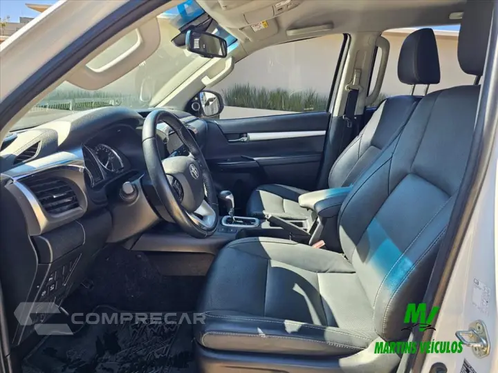 HILUX 2.8 D-4D TURBO DIESEL CD SRX PLUS 4X4 AUTOM