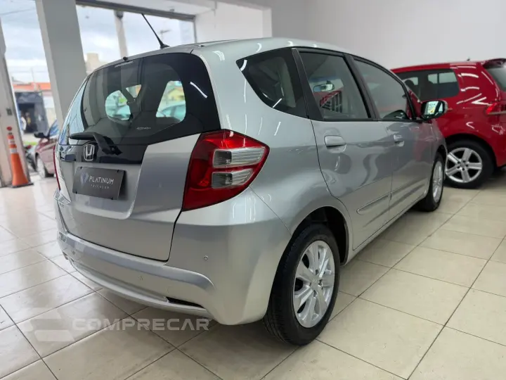 Fit LX 1.4/ 1.4 Flex 8V/16V 5p Mec.