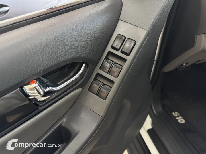S10 2.4 FLEX LTZ CABINE DUPLA