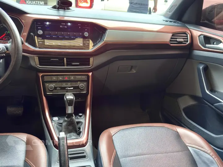 T-CROSS 1.0 200 TSI TOTAL FLEX COMFORTLINE AUTOMÁTICO