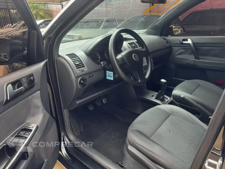 Polo Hatch 1.6 4P SPORTLINE FLEX