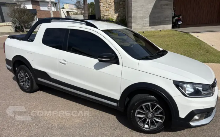 SAVEIRO 1.6 Cross CD 16V
