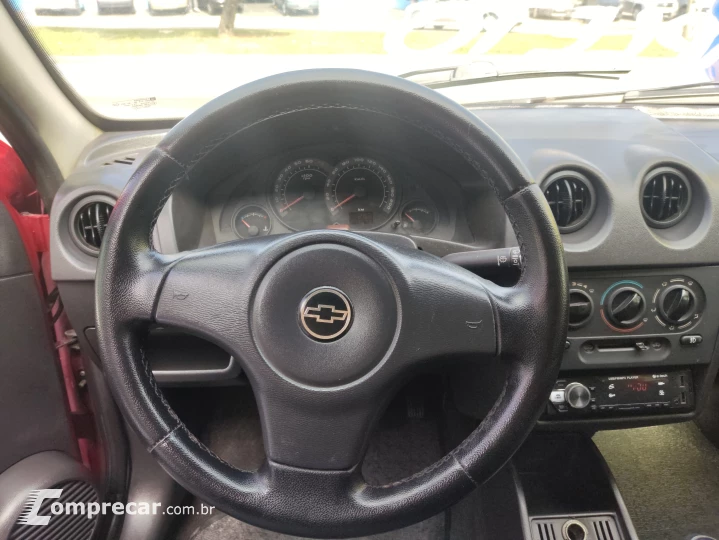 CELTA 1.0 MPFI Life 8V