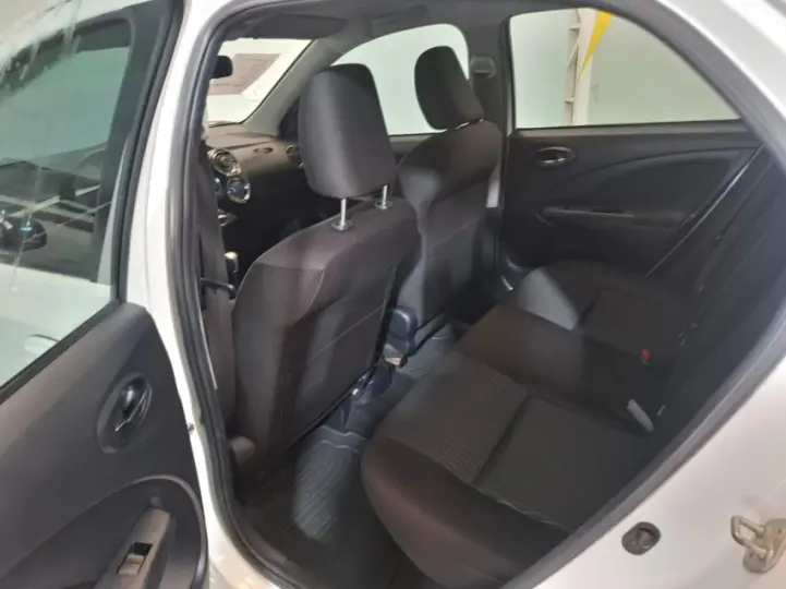 ETIOS 1.5 X Plus Sedan 16V