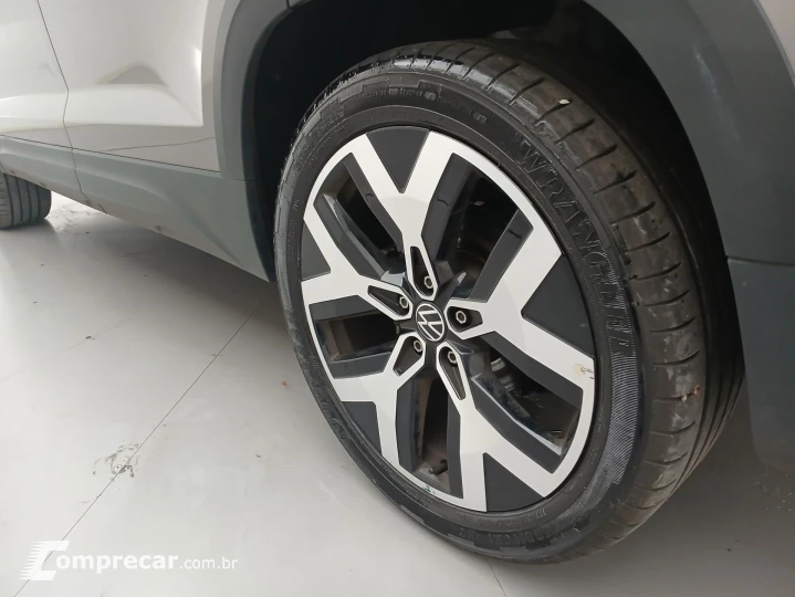 TAOS 1.4 250 TSI TOTAL FLEX HIGHLINE AUTOMÁTICO