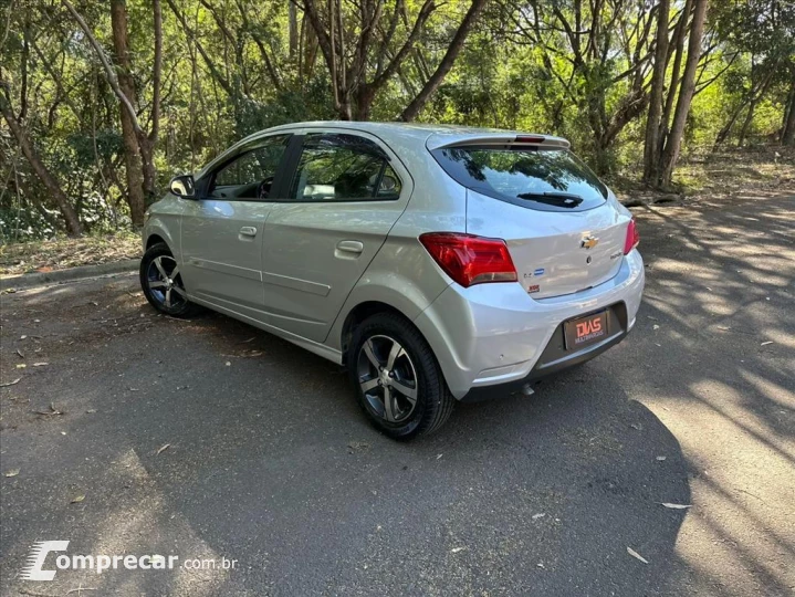 ONIX 1.4 MPFI LTZ 8V