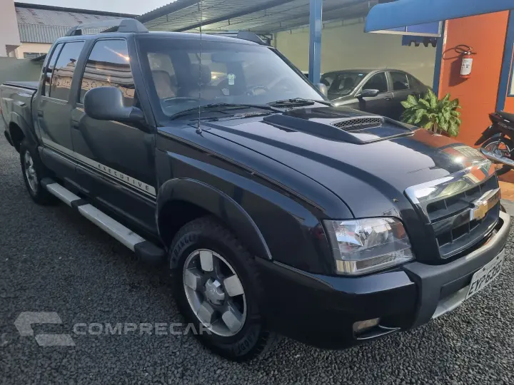 S10 2.4 MPFI Executive 4X2 CD 8V
