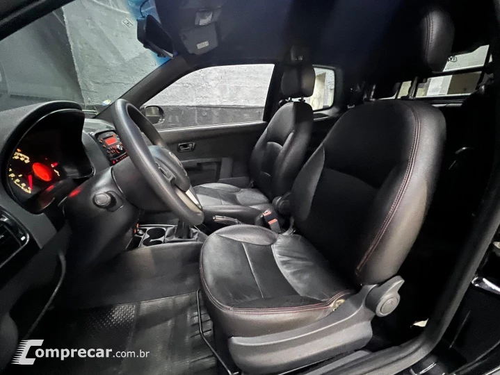 STRADA 1.4 MPI FREEDOM CD 8V FLEX 3P MANUAL