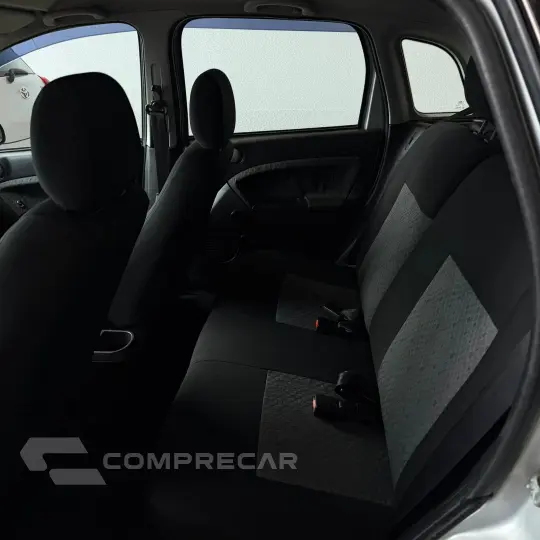 FIESTA 1.6 MPI Class Hatch 8V