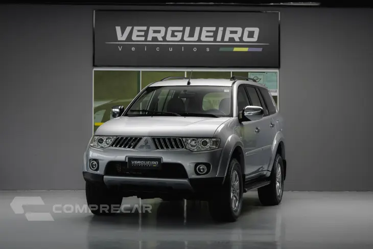 PAJERO DAKAR 3.2 HPE 4X4 7 Lugares 16V Turbo Intercooler