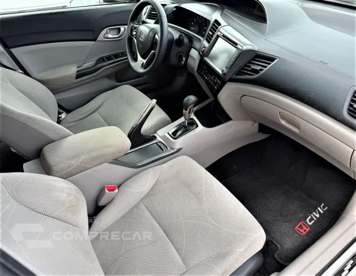 Civic 1.8 16V 4P FLEX LXS AUTOMÁTICO