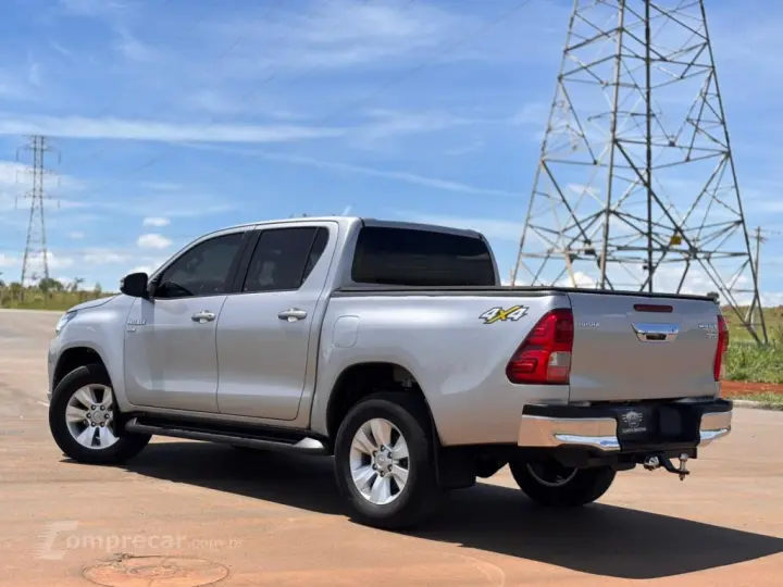 HILUX 2.7 SRV 4X4 CD 16V FLEX 4P AUTOMÁTICO