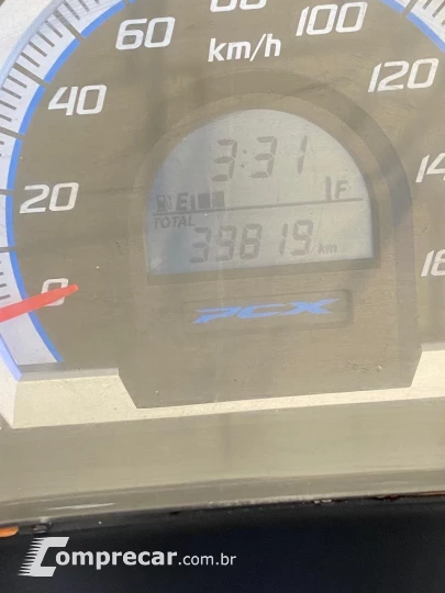 PCX 150 DLX