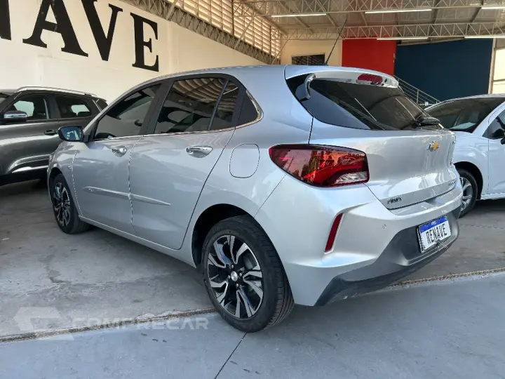 ONIX HATCH PREM. 1.0 12V TB Flex 5p Aut.