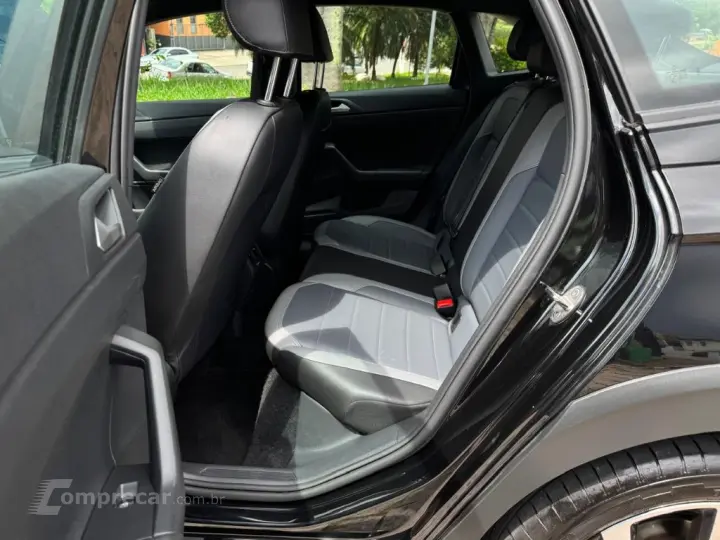 Nivus Highline 1.0 200 TSI Flex Aut.