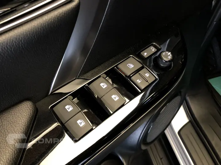 Hilux Sw4 2.8 D-4D Turbo Diesel Srx Platinum 7L 4X4 Automáti