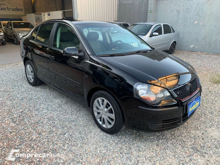 Polo Sedan 1.6 4P FLEX