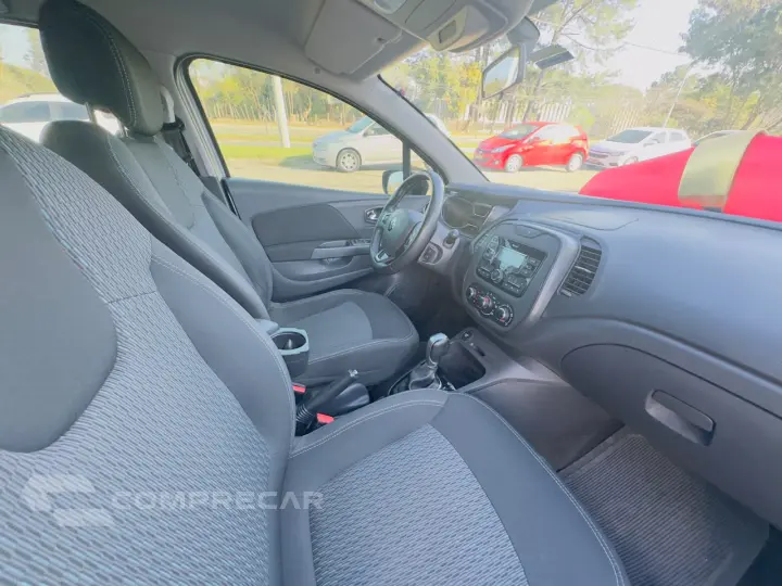 Captur 1.6 16V 4P FLEX SCE LIFE X-TRONIC CVT