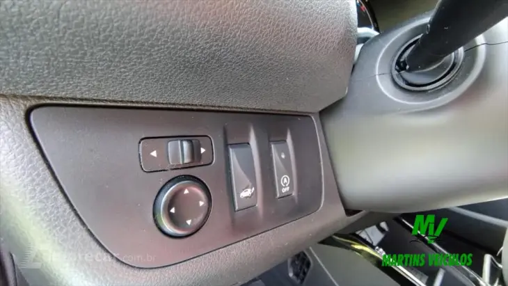 KWID 1.0 12V SCE FLEX OUTSIDER MANUAL