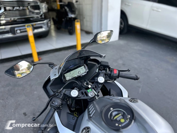 Yzf R15