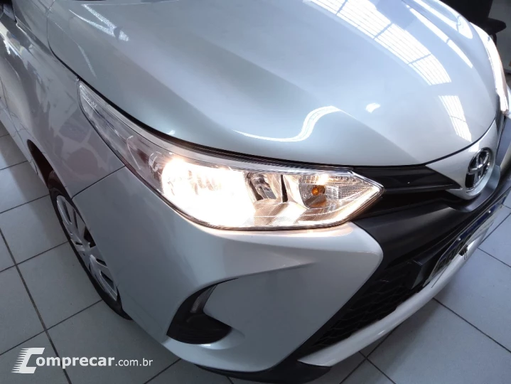 YARIS 1.5 16V FLEX SEDAN XL LIVE MULTIDRIVE