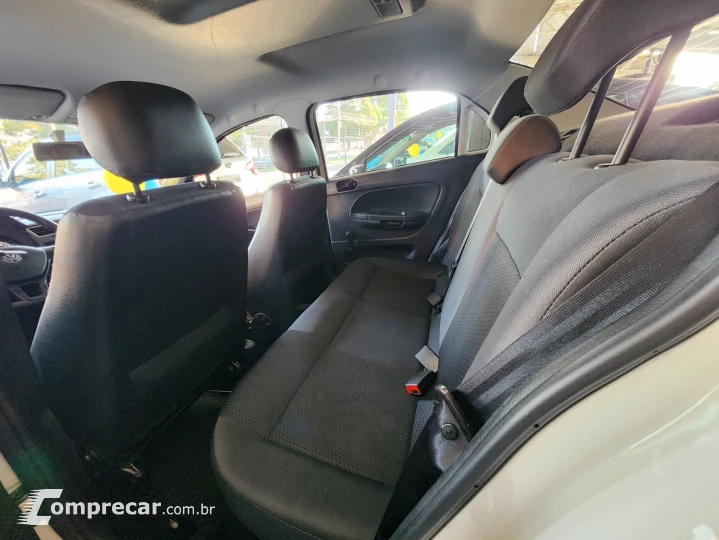 VOYAGE 1.0 12V MPI Totalflex