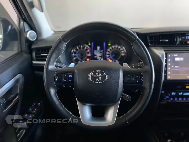 HILUX SW4 2.7 SRV 7 LUGARES 4X2 16V FLEX 4P AUTOMÁTICO