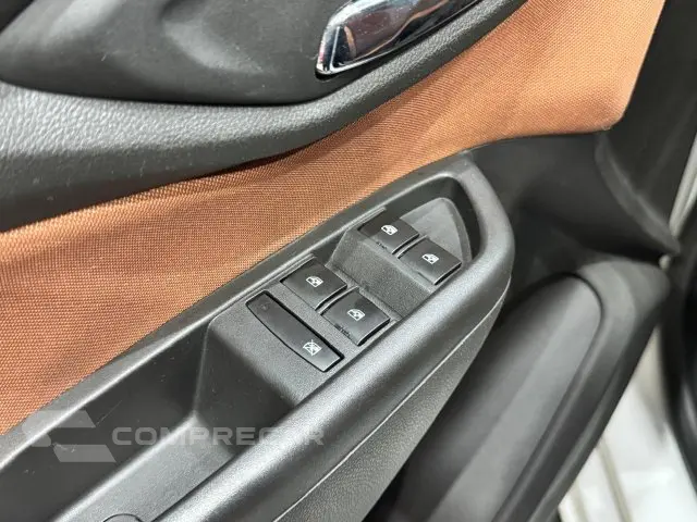 ONIX - 1.4 MPFI ACTIV 8V 4P AUTOMÁTICO