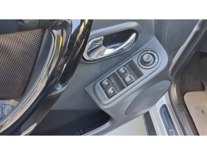 DUSTER 2.0 16V HI-FLEX DYNAMIQUE AUTOMATICO